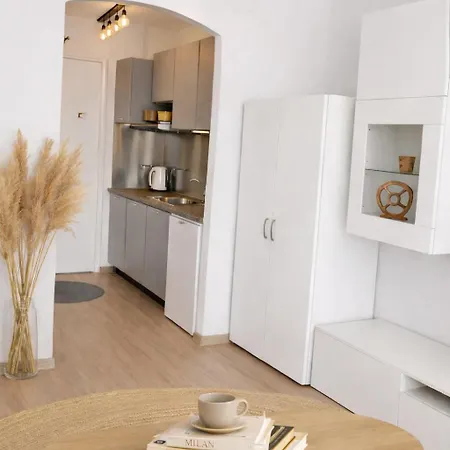 Relax - Terrasse Vue Mer, Piscine, Netflix アパート ヴィルヌーヴ・ルベ