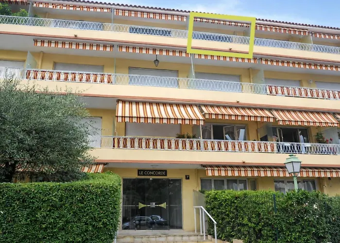 Vue - Terrasse Privee - Piscine - Entre Et Cannes